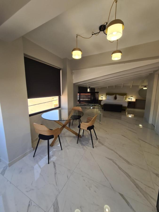 Ilia'S Luxury Suites - Adults Only Xylokastro Exterior photo